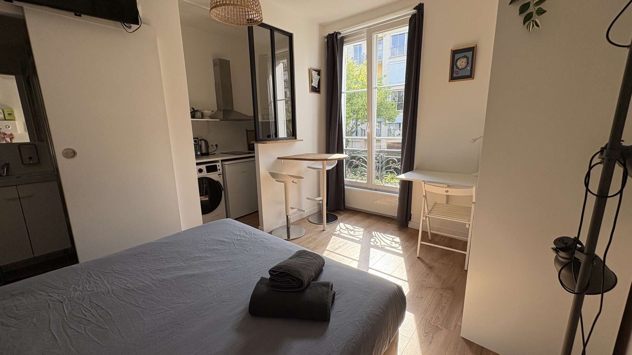 Photo of Bedroom in Sceaux