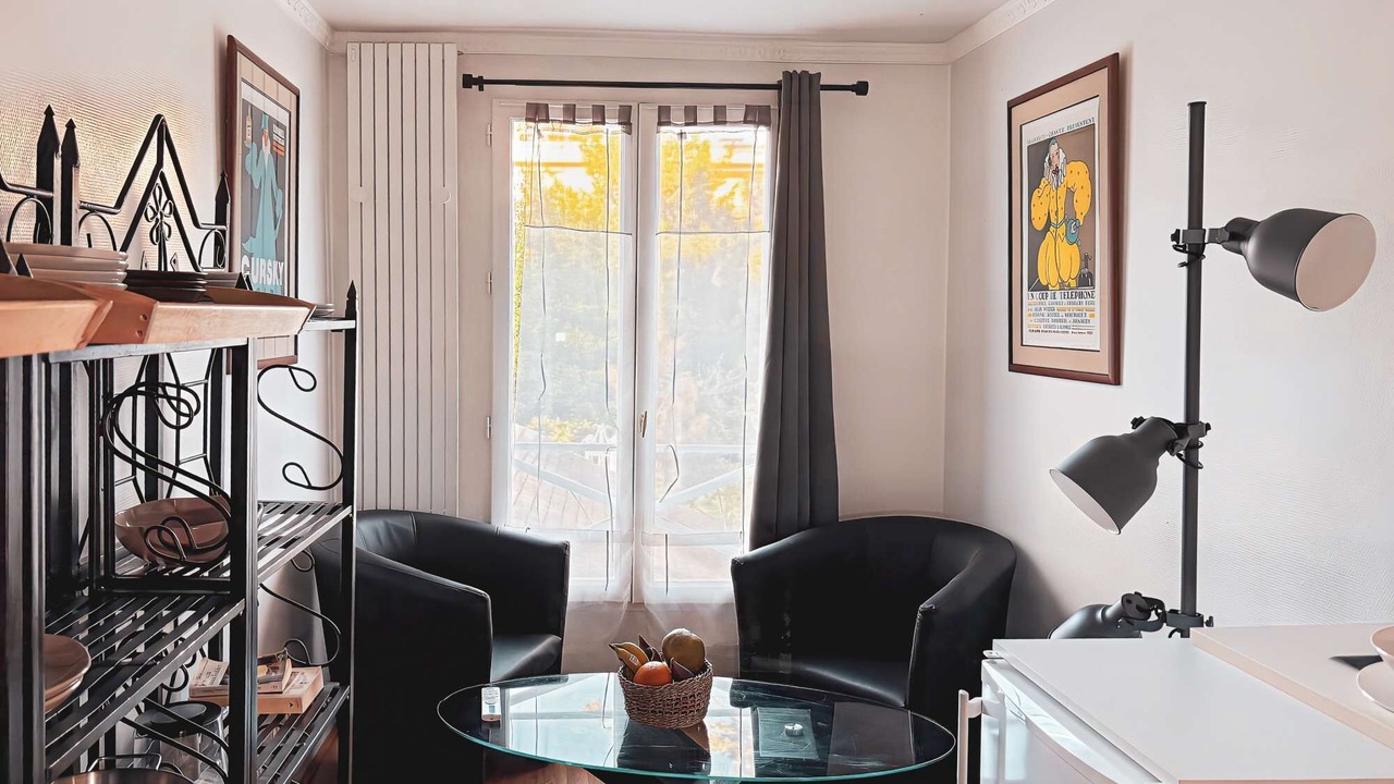 Photo of Bedroom in Sceaux
