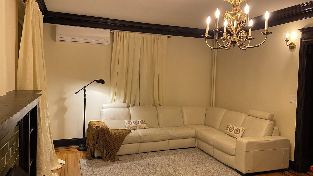 Photo of Livingroom in Tompkinsville