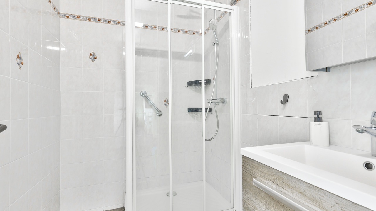 Photo of Bathroom in Antony