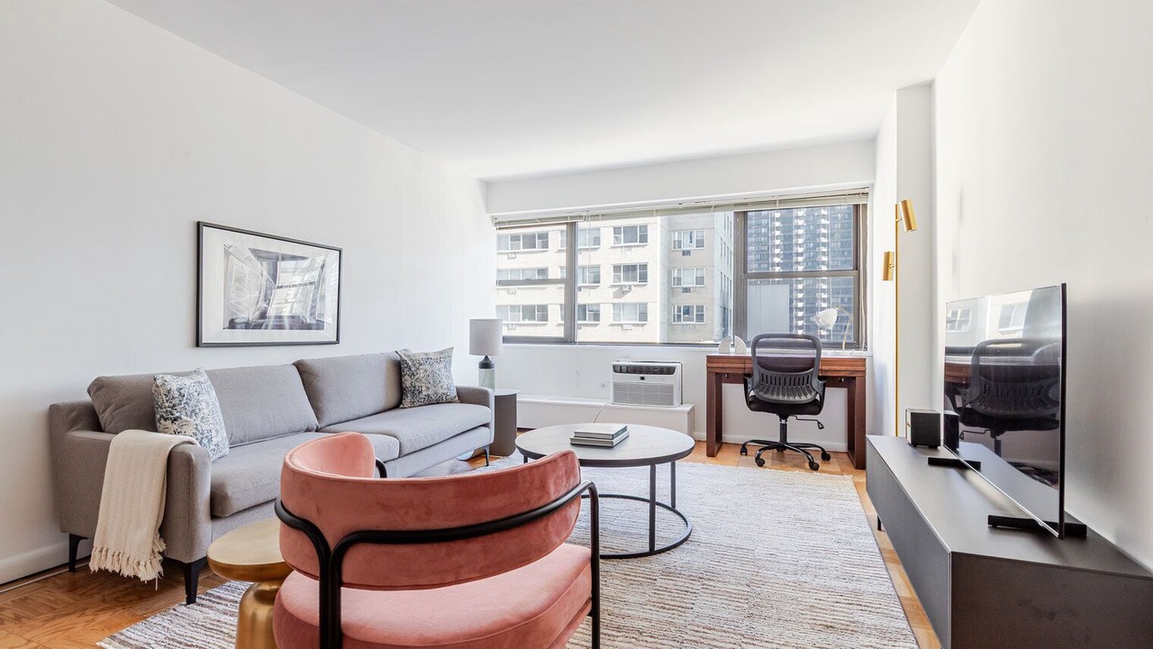 Photo of Livingroom in Turtle Bay