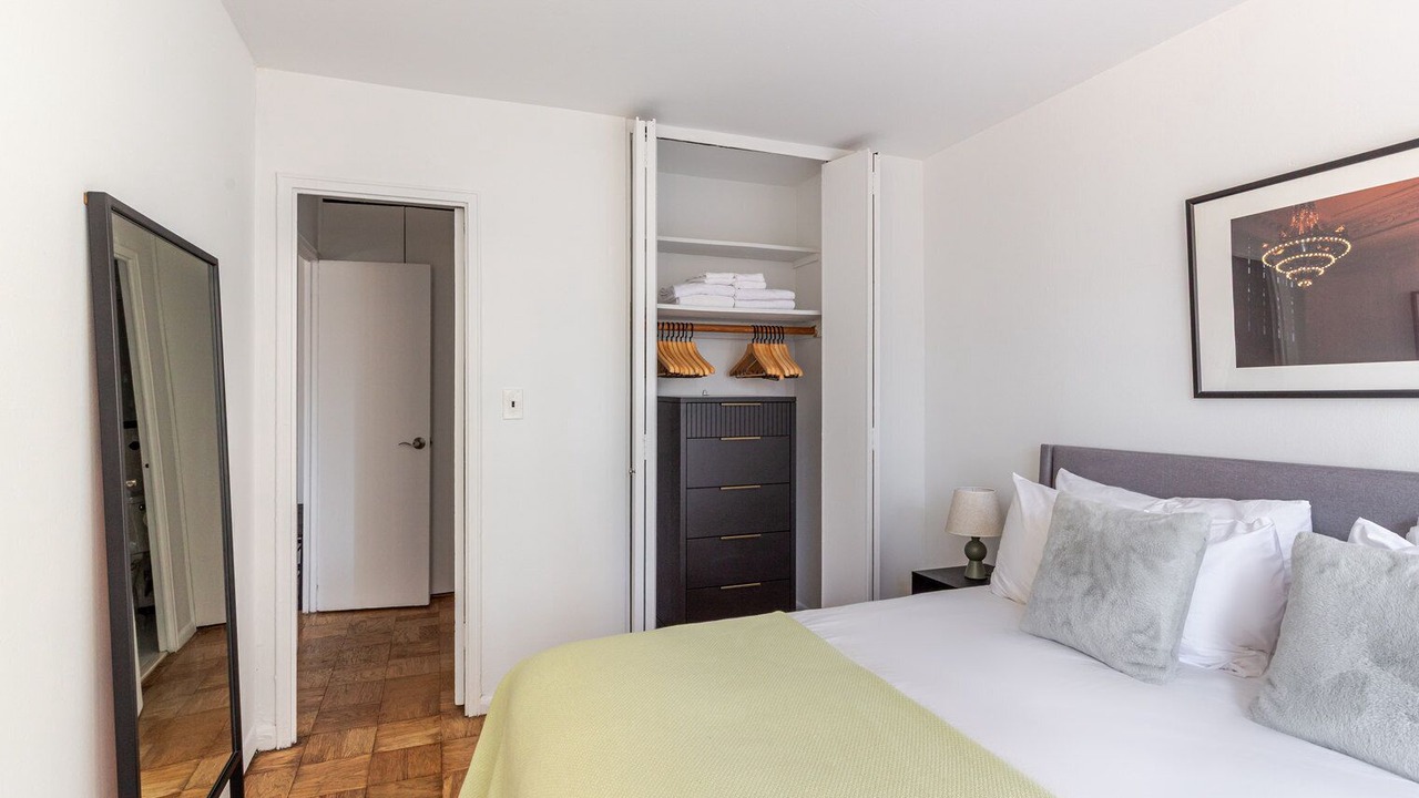 Photo of Bedroom in Turtle Bay