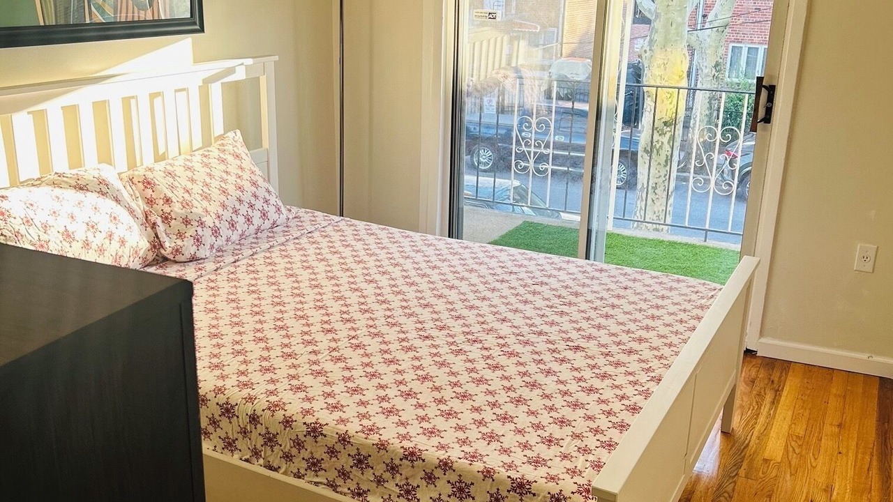 Photo of Bedroom in Canarsie