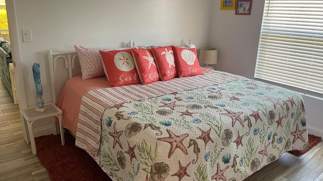 Photo of Bedroom in Treasure Cay
