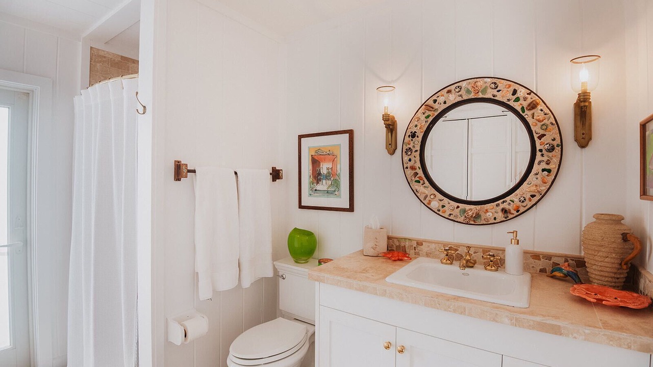 Photo of Bathroom in Hope Town