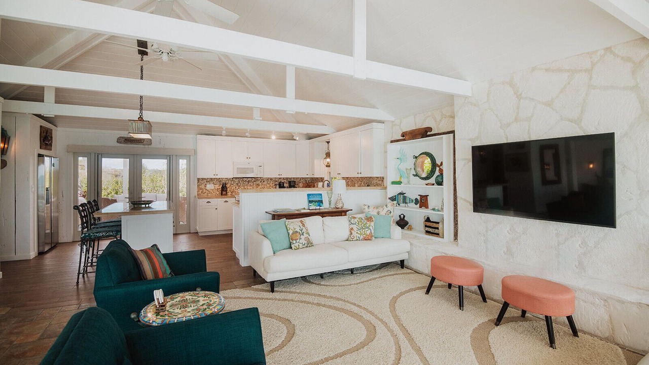 Photo of Livingroom in Hope Town