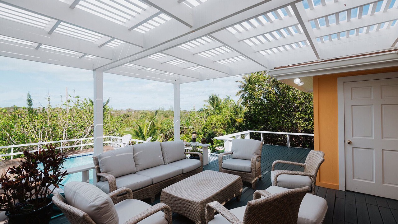 Photo of Patio Balcony in Hope Town