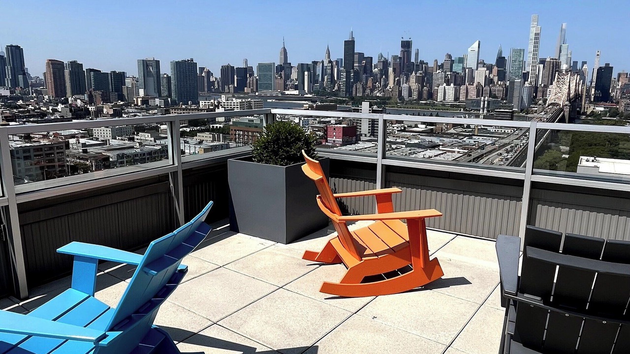 Photo of Patio Balcony in Hunters Point