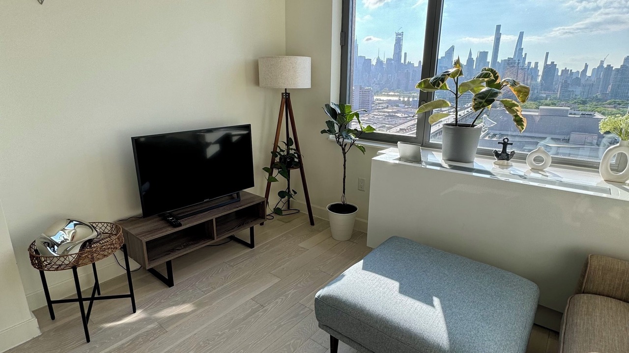 Photo of Livingroom in Hunters Point
