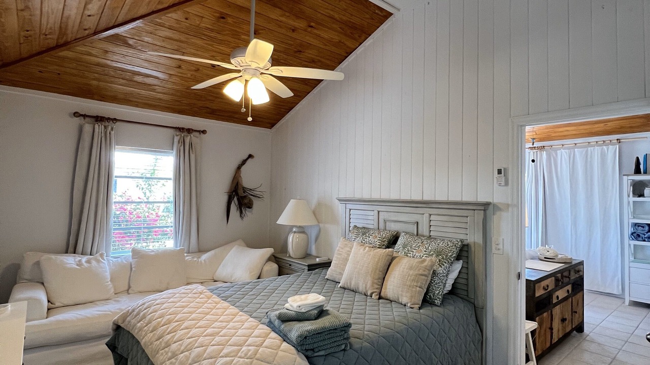 Photo of Bedroom in Treasure Cay
