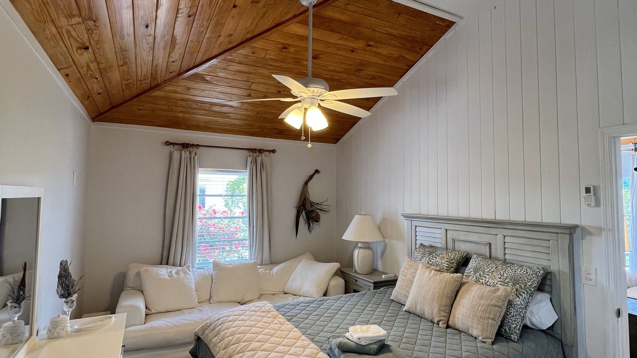 Photo of Bedroom in Treasure Cay