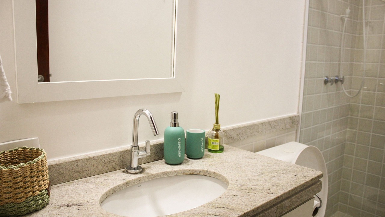 Photo of Bathroom in Praia Rasa