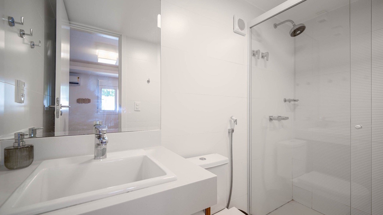 Photo of Bathroom in Praia Rasa