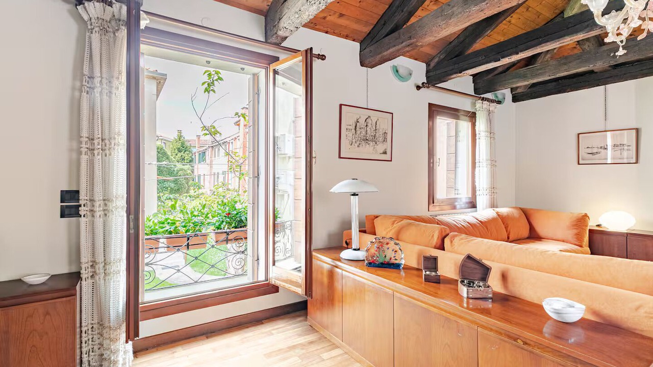 Photo of Livingroom in Longa
