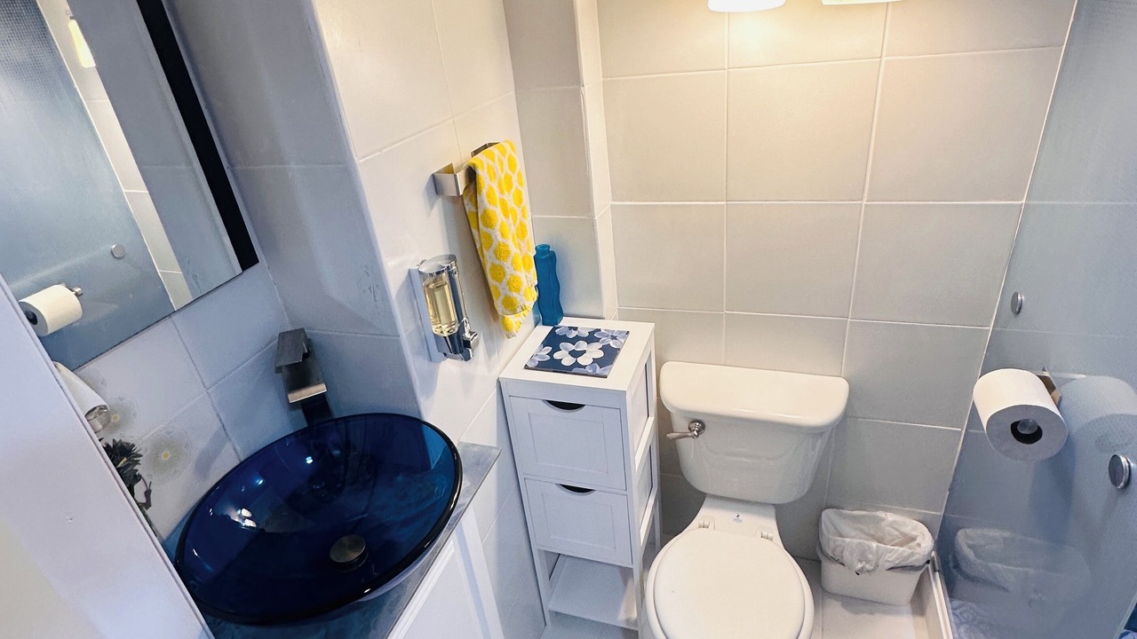 Photo of Bathroom in Canarsie