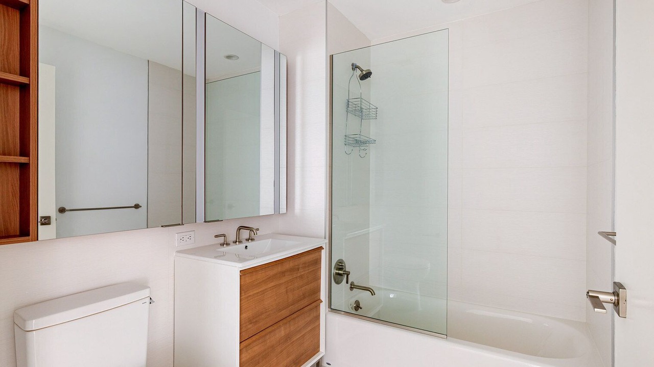 Photo of Bathroom in Greenpoint