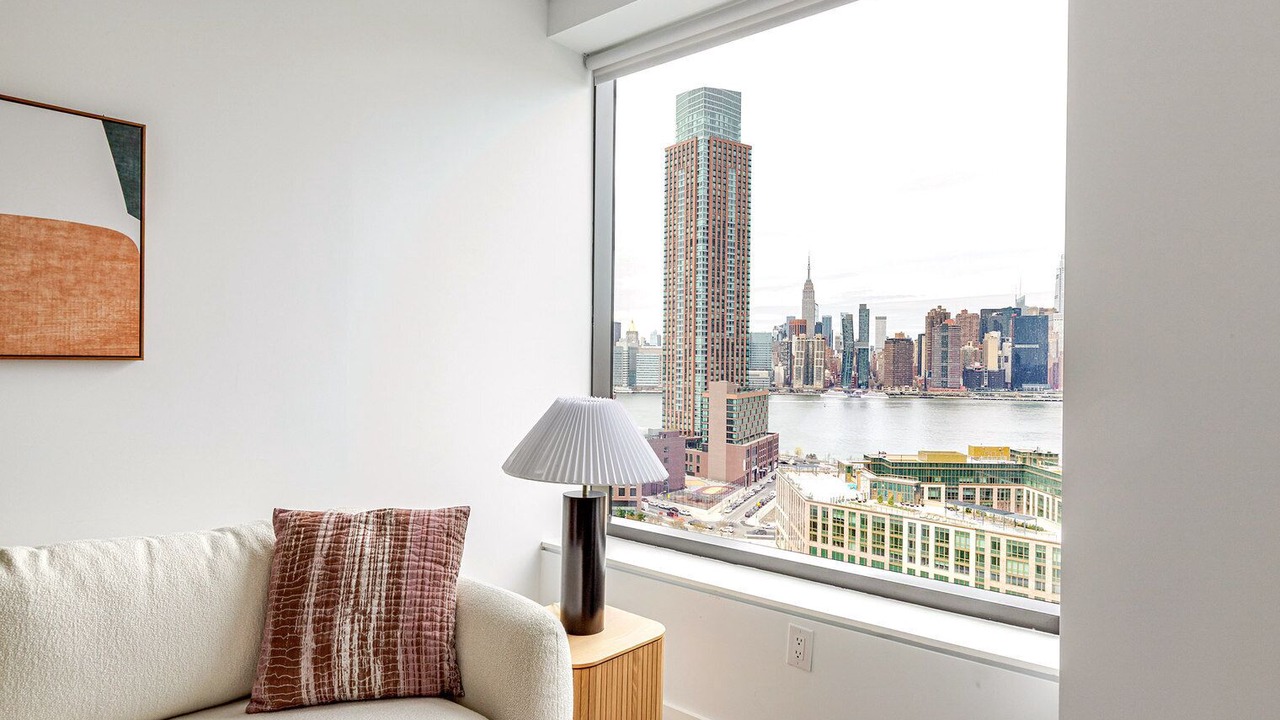 Photo of Livingroom in Greenpoint