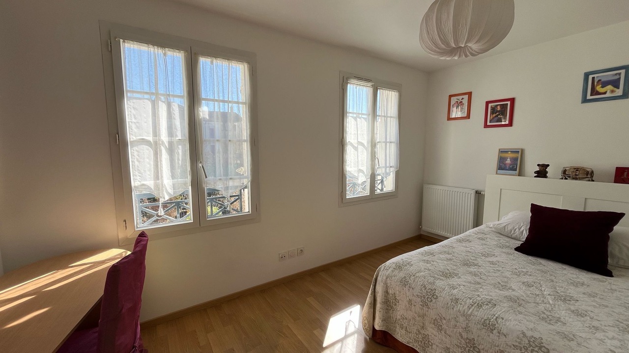 Photo of Bedroom in Magny-le-Hongre