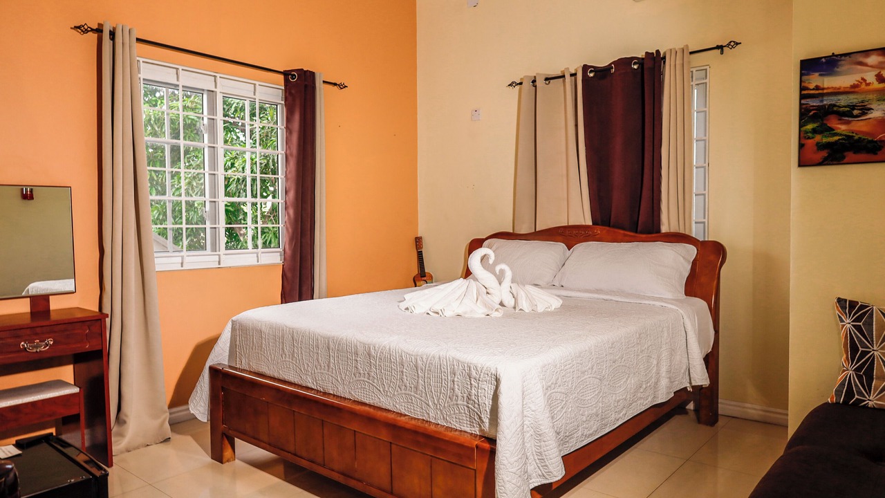 Photo of Bedroom in Eastwood Park