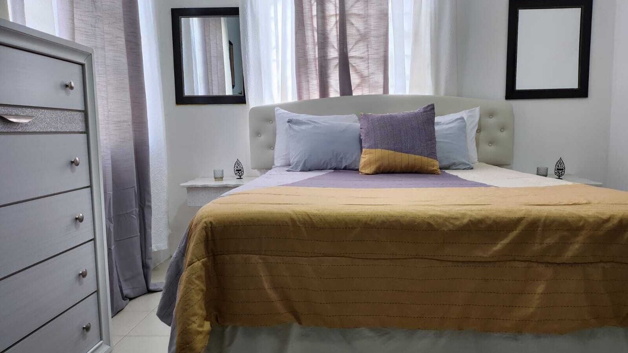 Photo of Bedroom in Hellshire