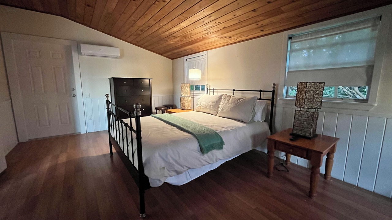 Photo of Bedroom in Marsh Harbour