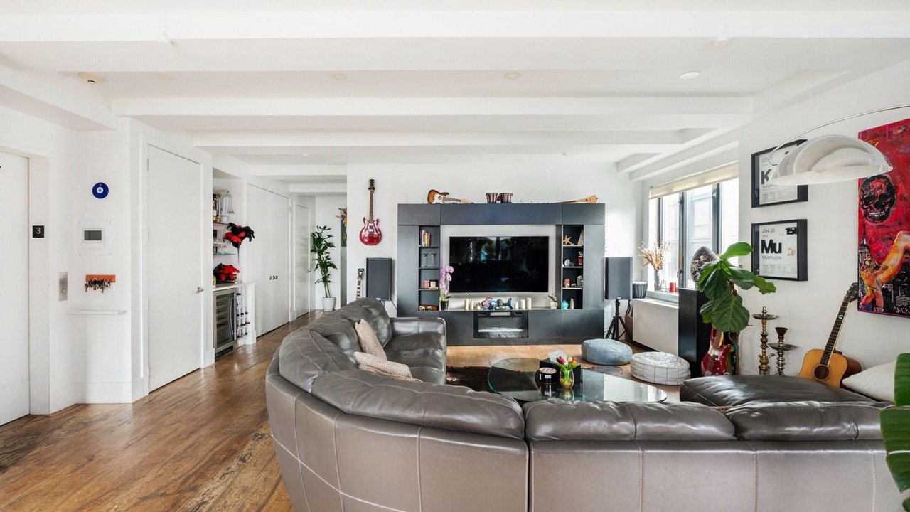 Photo of Livingroom in Little Italy