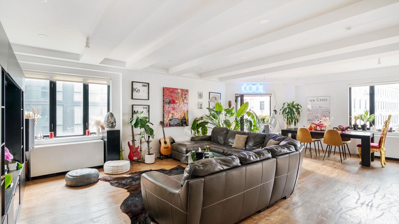 Photo of Livingroom in Little Italy