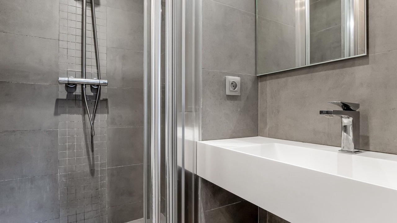 Photo of Bathroom in Quartier de la Goutte-d'Or