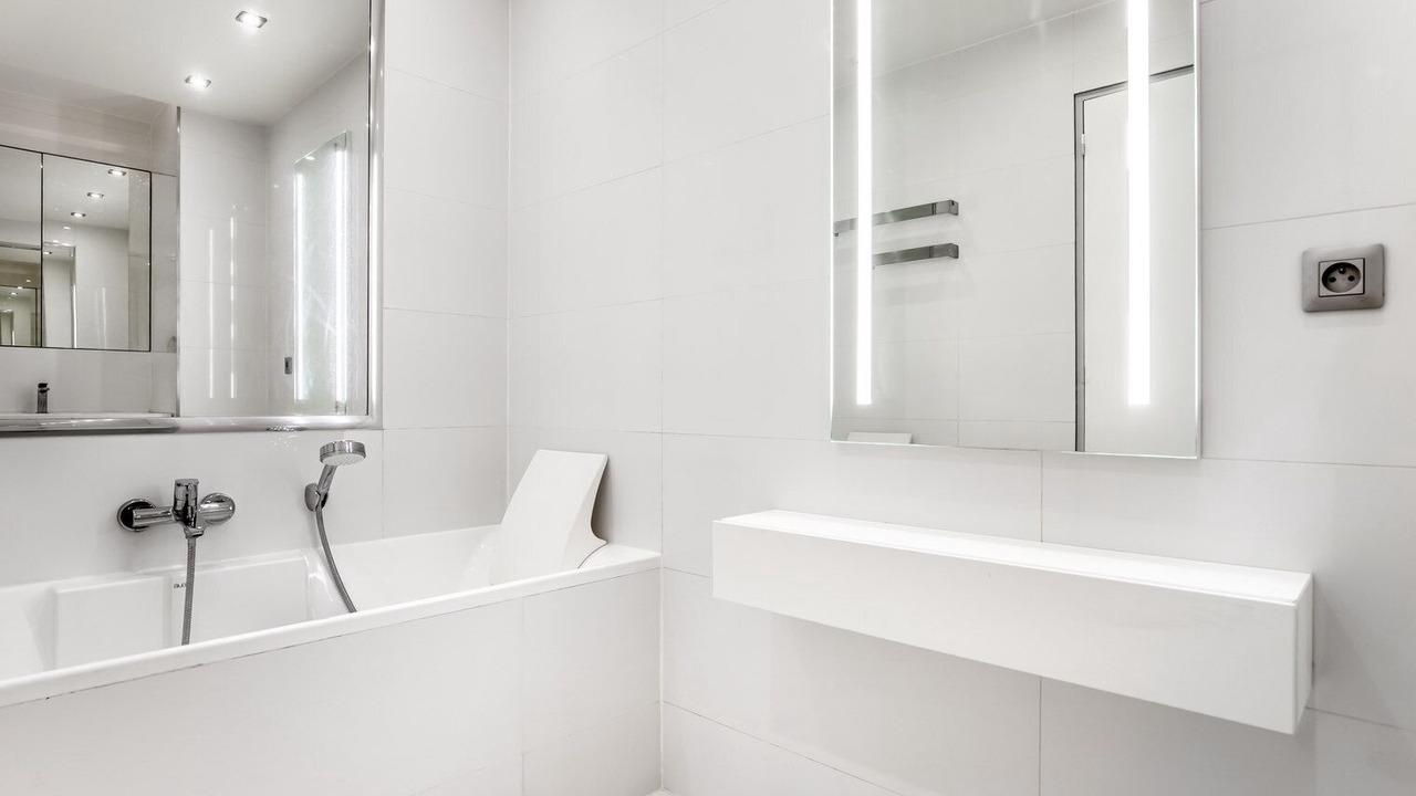 Photo of Bathroom in Quartier de la Goutte-d'Or
