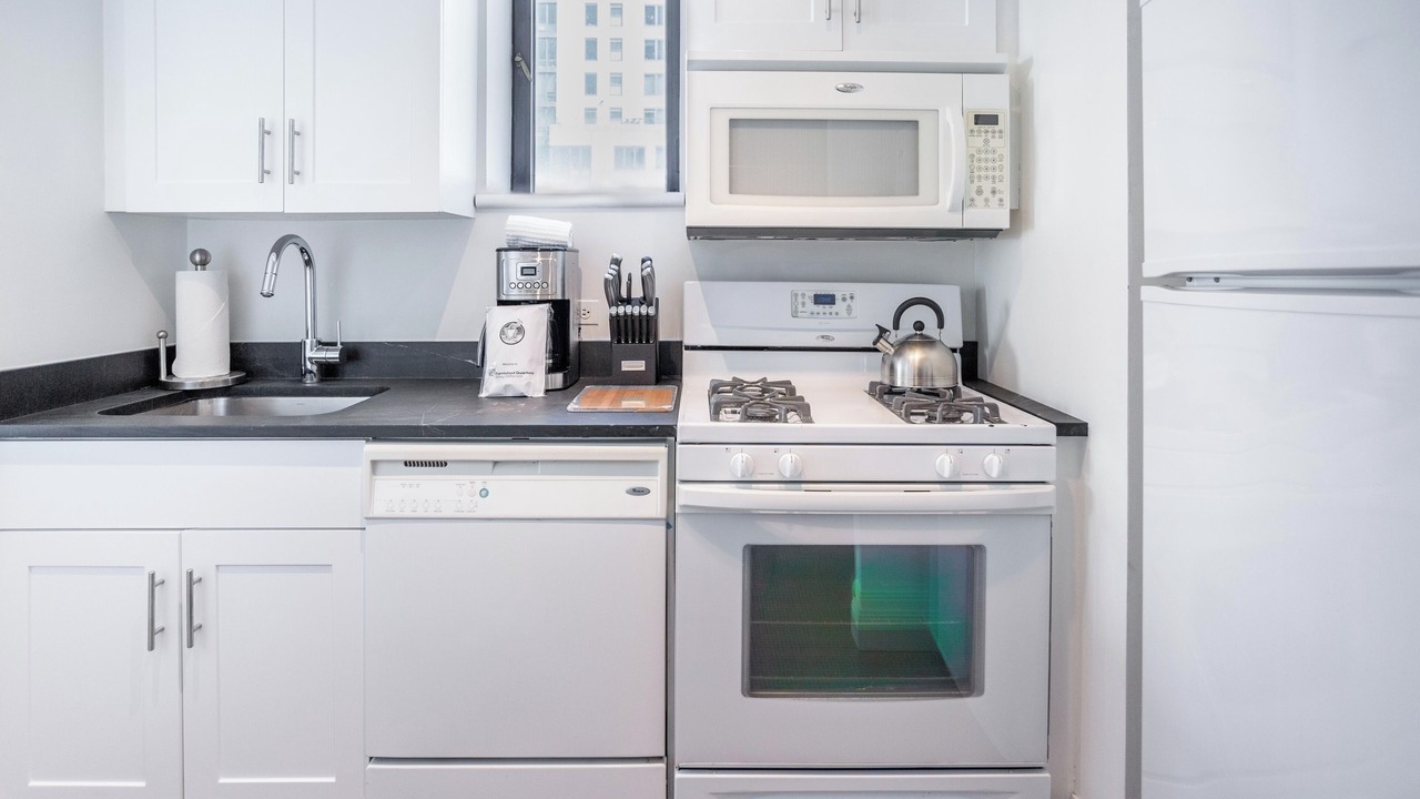 Photo of Kitchen in Peter Cooper Village