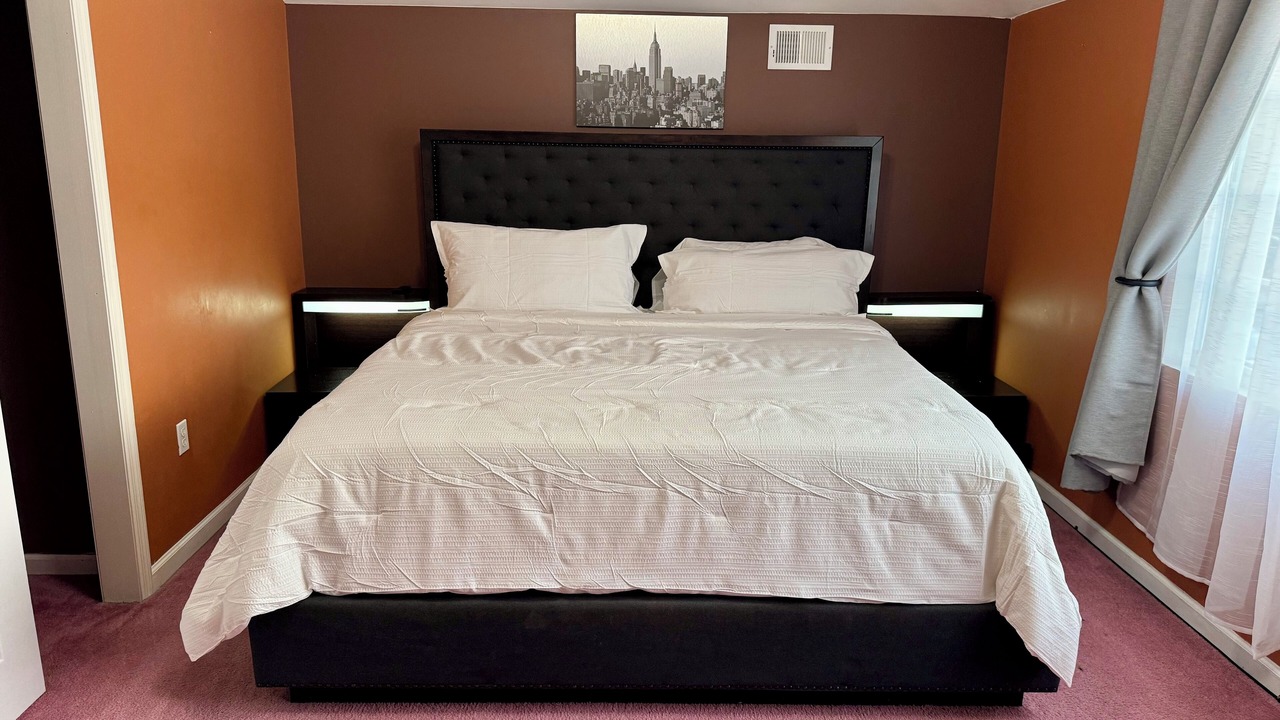 Photo of Bedroom in Mariners Harbor