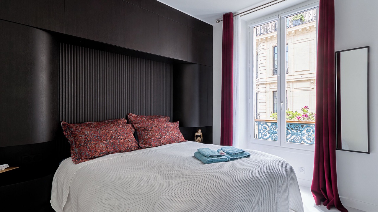 Photo of Bedroom in Champs-Elysees