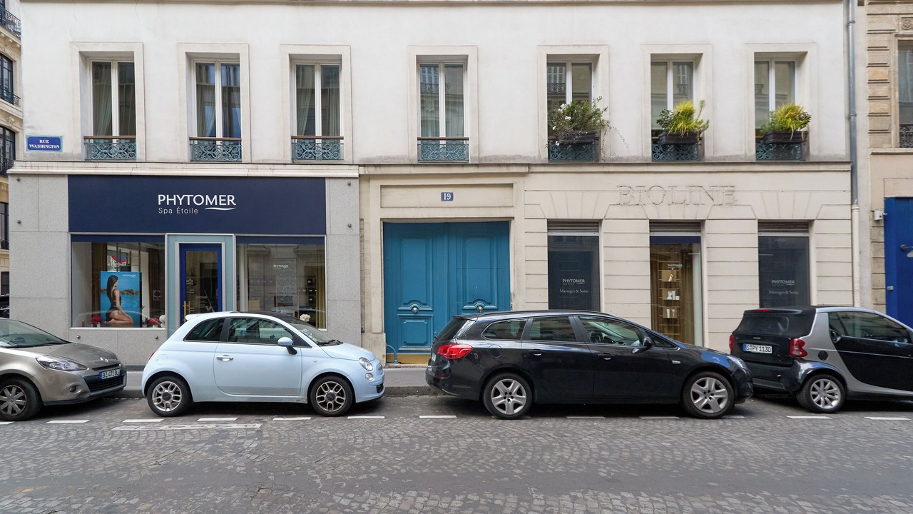 Photo of Outdoor in Champs-Elysees