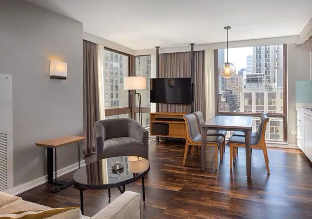 Photo of Livingroom in Midtown East