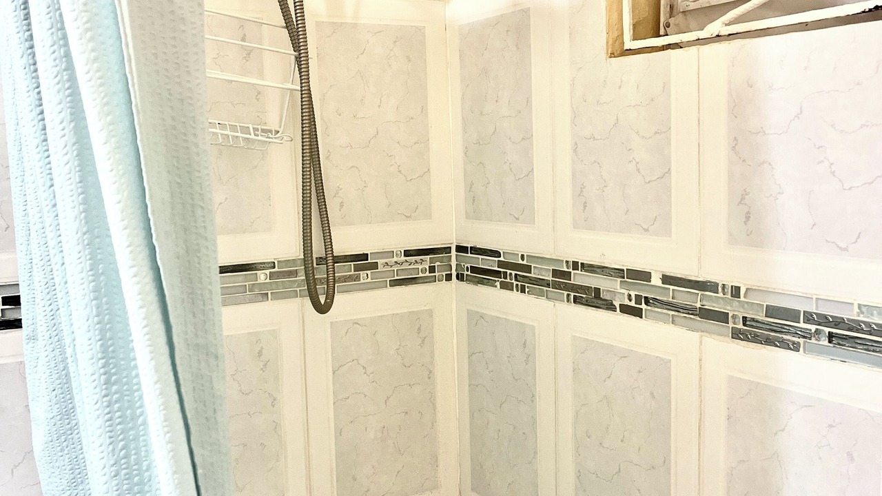 Photo of Bathroom in Mona Heights