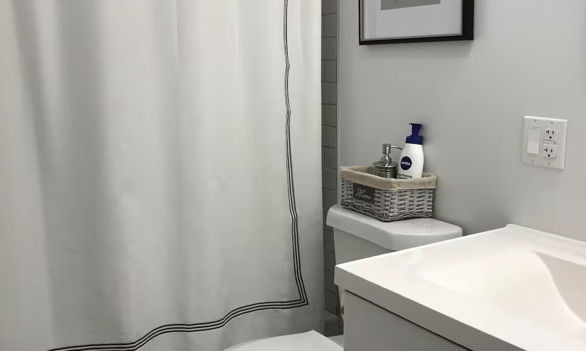 Photo of Bathroom in Williamsburg