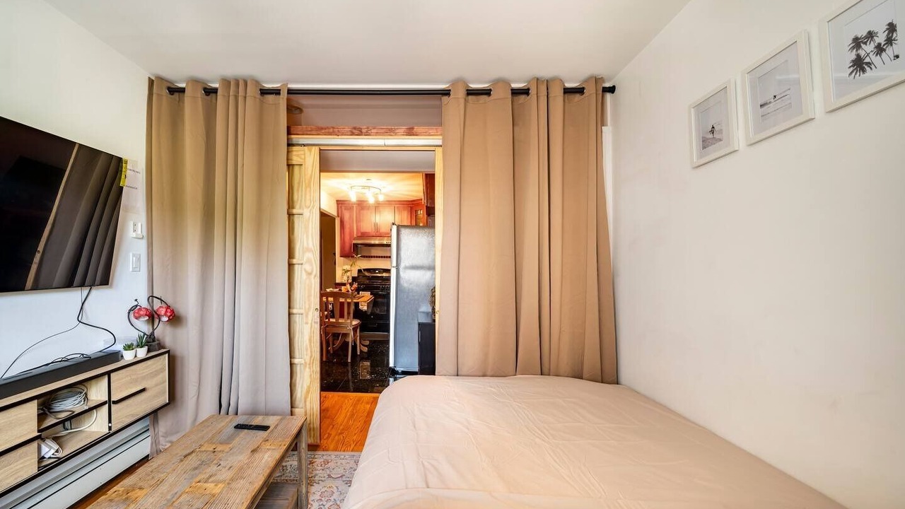 Photo of Bedroom in Queens