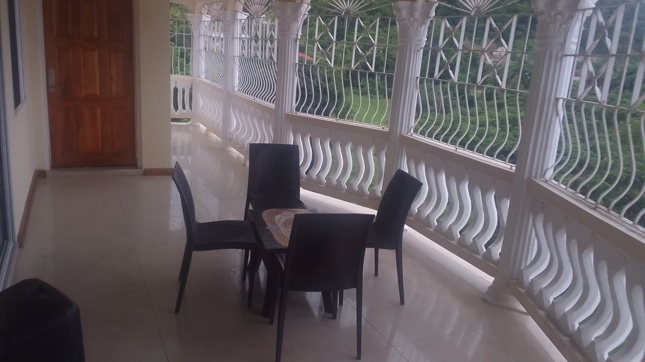 Photo of Patio Balcony in Runaway Bay