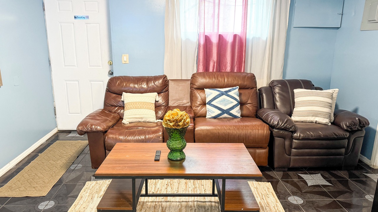 Photo of Livingroom in Queens