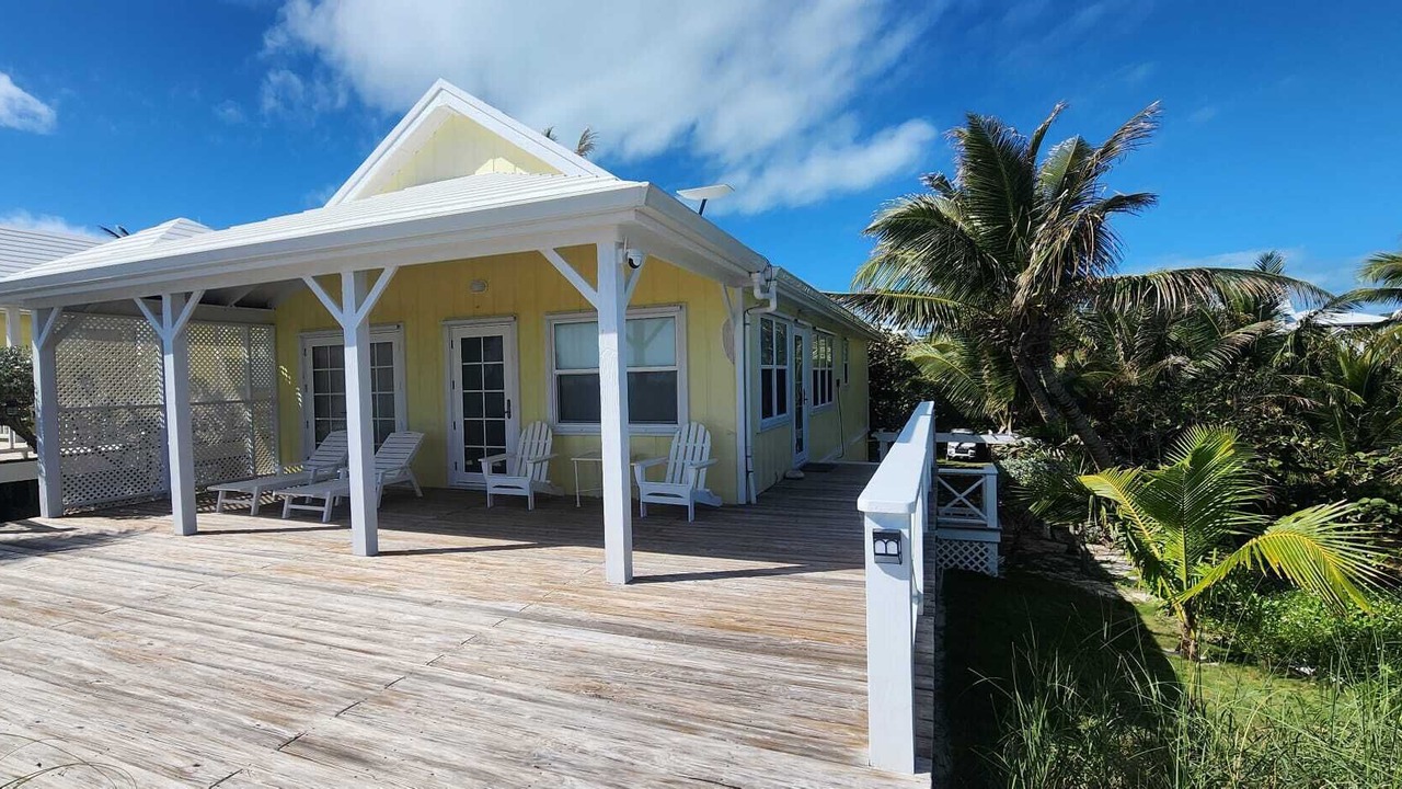 Photo of Patio Balcony in Hope Town
