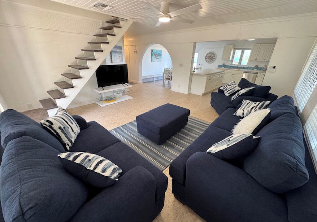 Photo of Livingroom in Cooper's Town