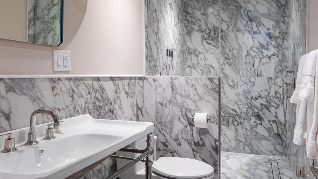 Photo of Bathroom in Upper Manhattan