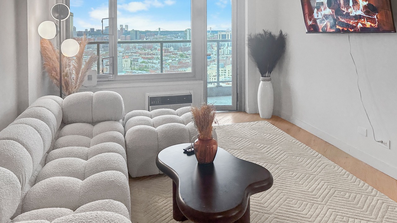 Photo of Livingroom in Central Park North