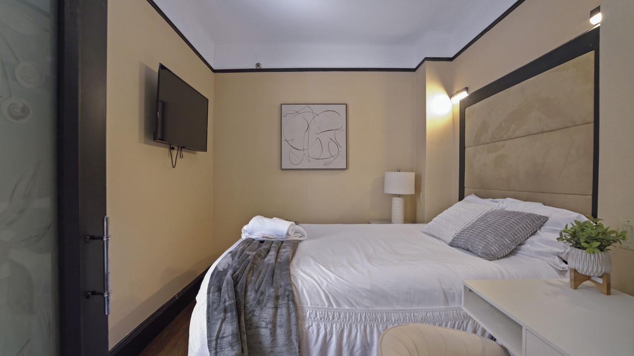 Photo of Bedroom in Midtown East