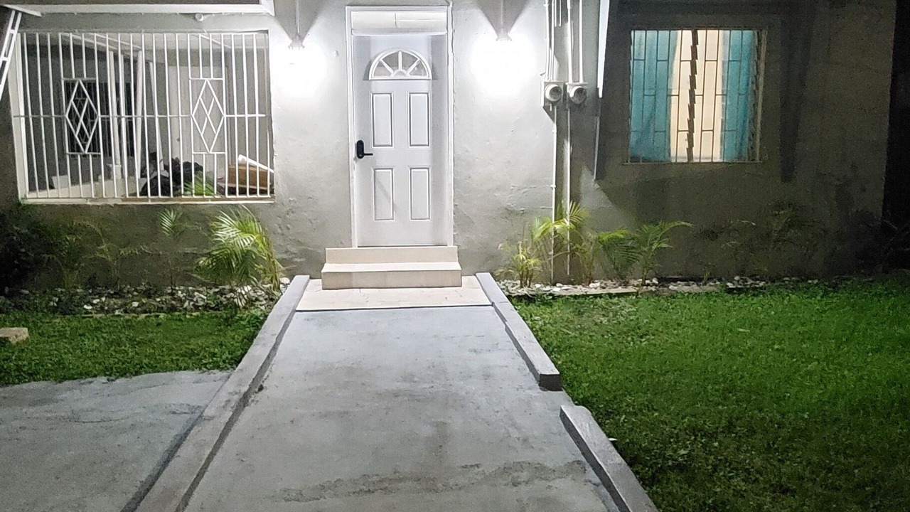 Photo of Outdoor in Molynes Gardens
