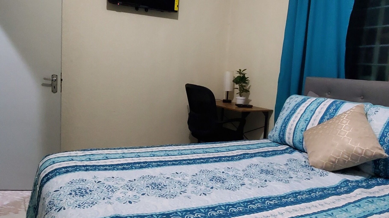 Photo of Bedroom in Molynes Gardens