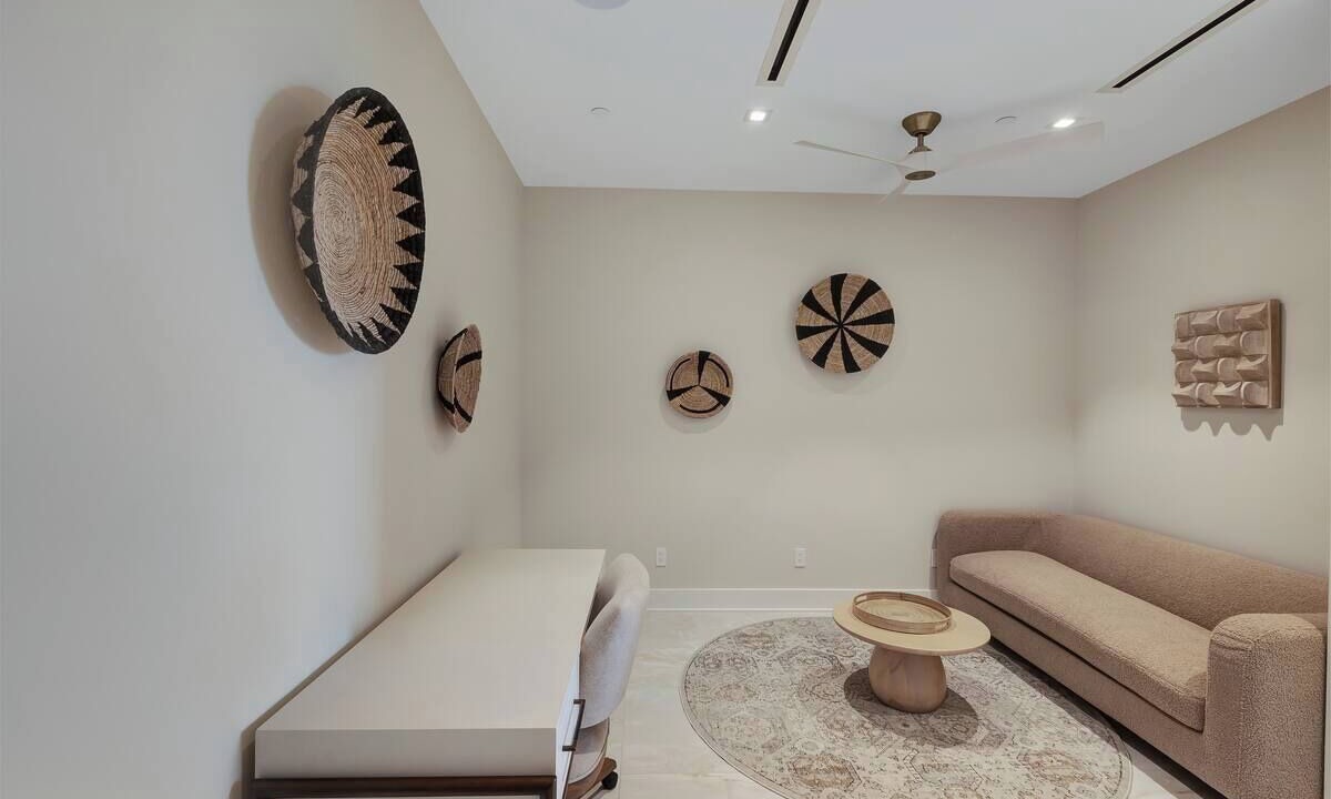 Photo of Livingroom in Nassau