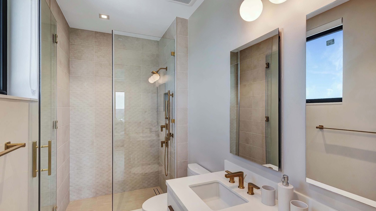 Photo of Bathroom in Nassau