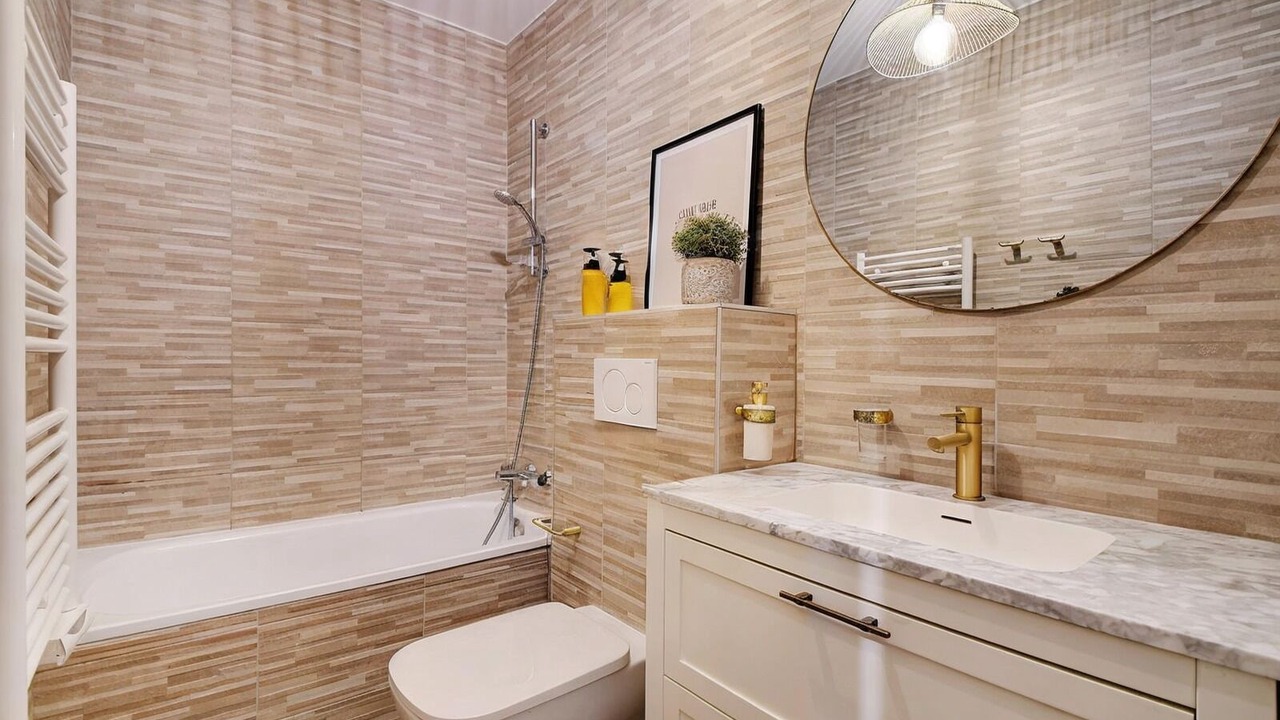 Photo of Bathroom in Clichy