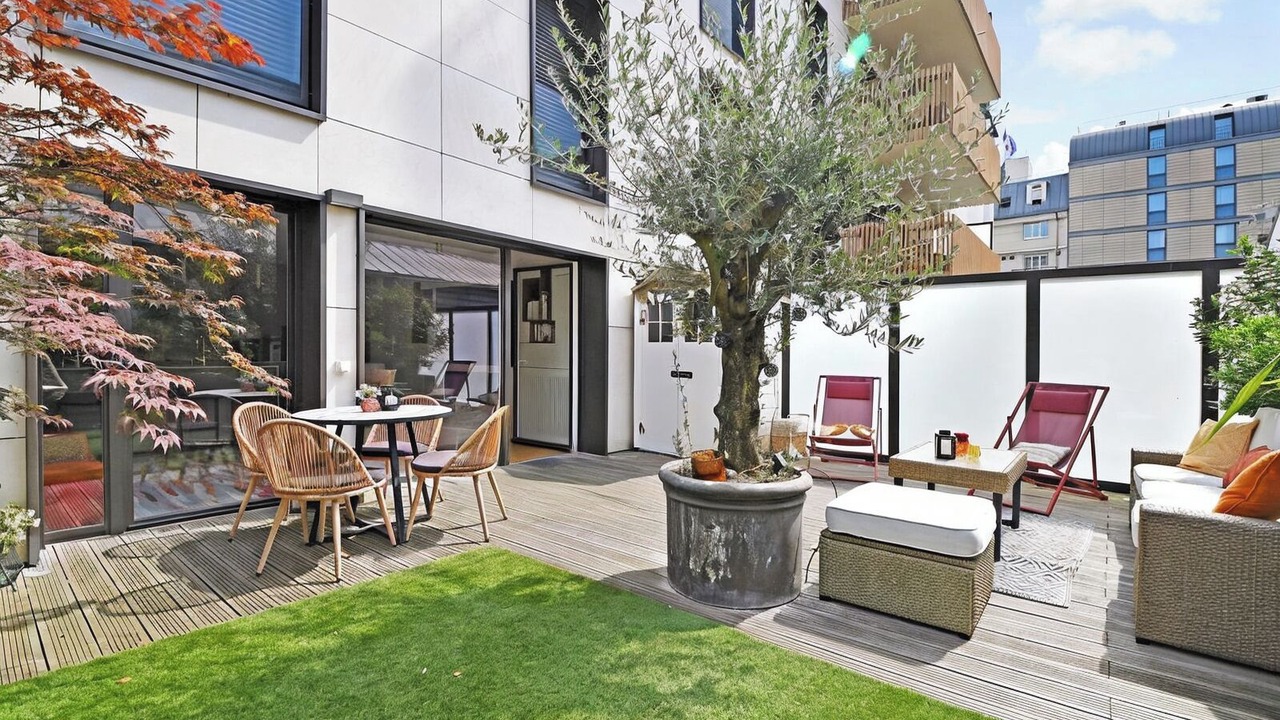 Photo of Outdoor in Clichy